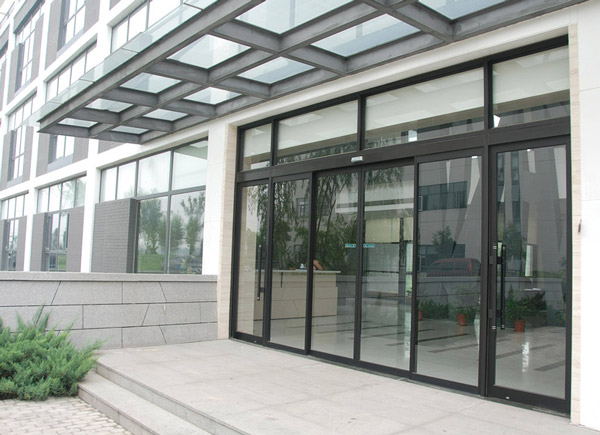 加工中心及其自动门的使用标准